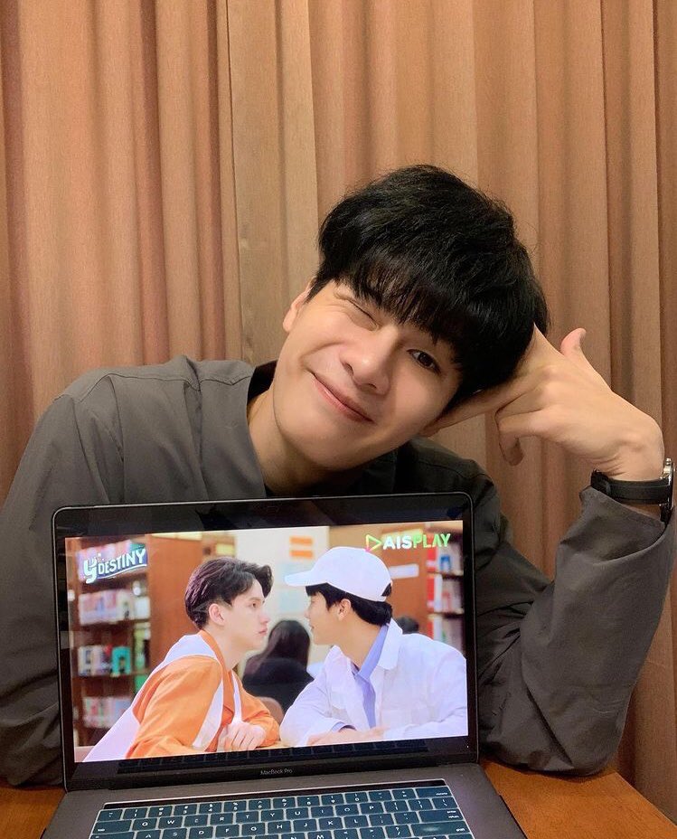 luvmelikeCXOXO's tweet photo. just these two cuties savin’ my night 🥺🧡💙✌️👻 #อู๋พี #YDestiny #YDestinyThursday #พราวของพี #อู๋นี่เองไง @pprwchh @Ouu_janruechai https://t.co/97eQkH7fEM
