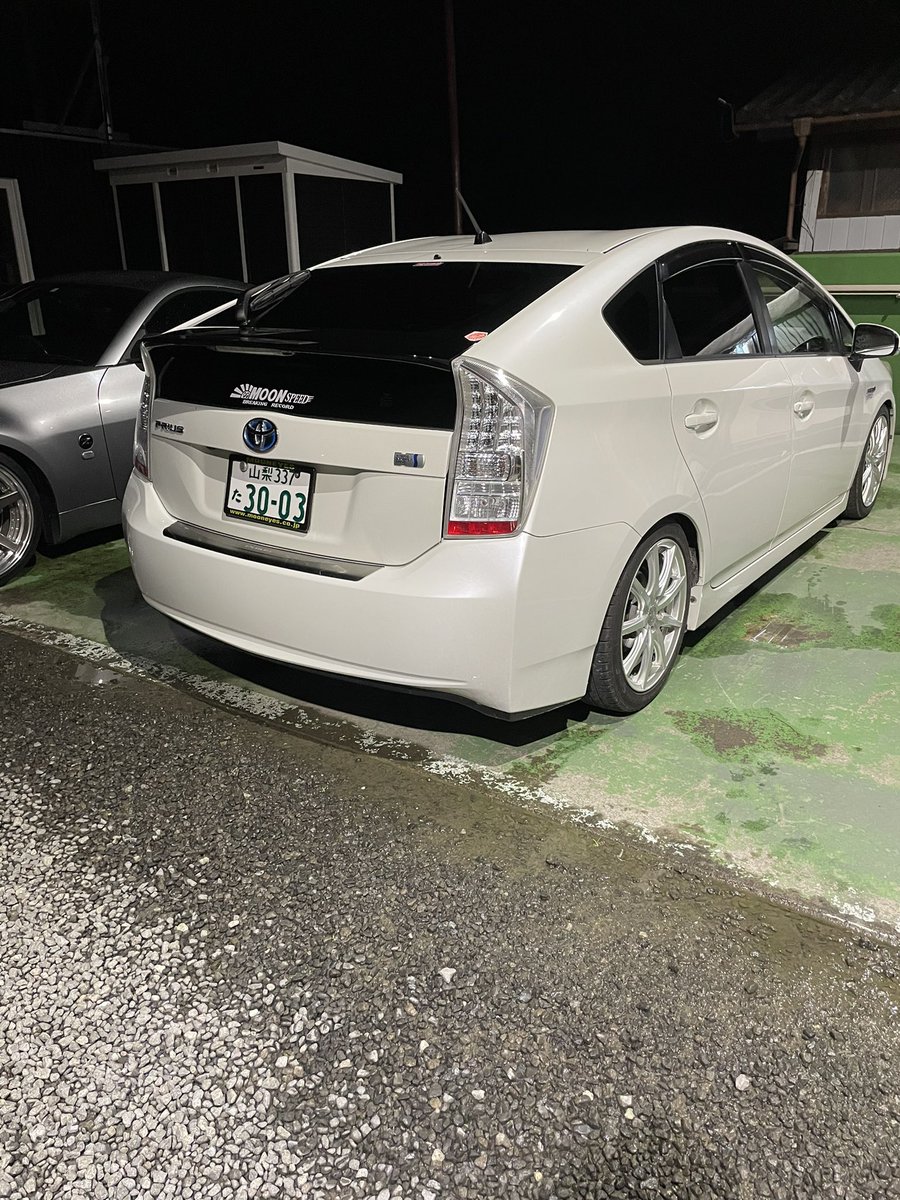 mooneyes3003's tweet photo. バンパーのステップガード良い感じ😊
雰囲気変わる！！ https://t.co/PogO8gD0zI