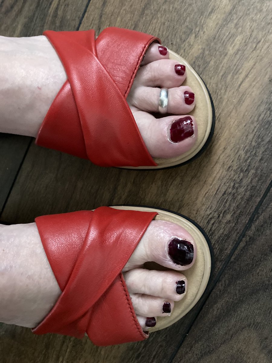 CattyJacques's tweet photo. #ThrowbackThursday #DoingaCJ

A family wedding is imminent so I’m working on my outfit. Even down to the nail polish on my toes.

Currently badly applied by me, ahead of getting the lovely Lucy to work her magic on me trotters. I think my usual slut red just won’t work. I know 😉 https://t.co/wahV47nPPw