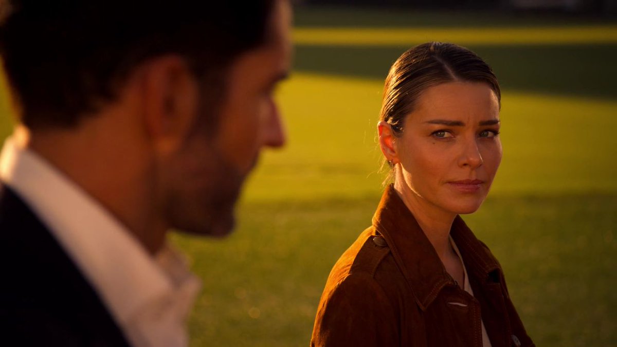 Lucifer opens not only up to Chloe in S5, in 5B he also tells his dad how he feels about Chloe and infront of Zadkiel it burst out of him why he is doing it . He was willing to tell his siblings why he wants to be God. He has grown so much 🥺❤️#LuciferSeason5B #LuciferNetflix