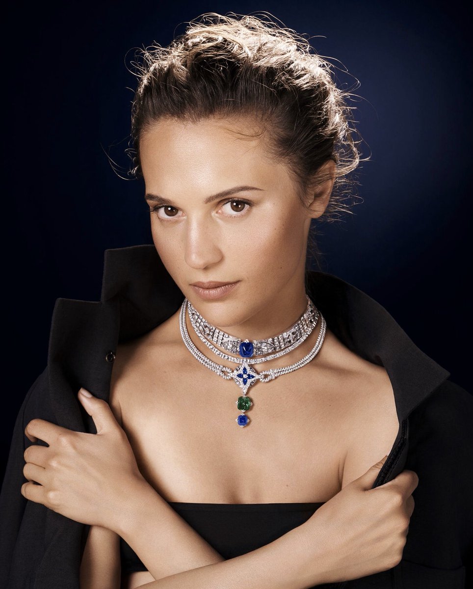 vikanderarchive's tweet photo. alicia vikander is the face of louis vuitton’s first high jewellery campaign https://t.co/blcgwxd2XK