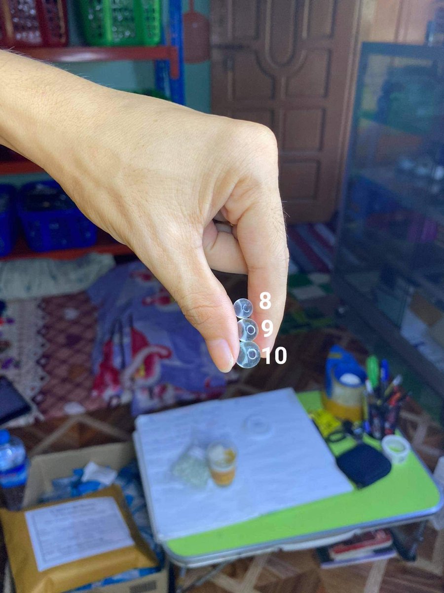 ArkarKy23332429's tweet photo. Goli ထည့်မဲ့ ဂေါင်းကြီတို့အတွက် 9mm glass goli size ထပ်ရောက်တယ်🇹🇭

ရန်ကုန် - မန်းလေးကဆိုရင်

ဆရာဝန်ရှိတာမို့ စိတ်ပူစရာမလို💯
100% Safe ဖြစ်တဲ့ လက်ရာနဲ့မို့ မိမိုက်နေကော💯
COVID-19 နဲ့မို့ ဆေးခန်းမှာထည့်လို့ရမရ အရင် စုံစမ်း‌ပြီးမှ
ဝယ်ဖိုတိုက်တွန်းပါရစေခဗျာ😌

☎️09696603481 viber https://t.co/DhiGKEd16c