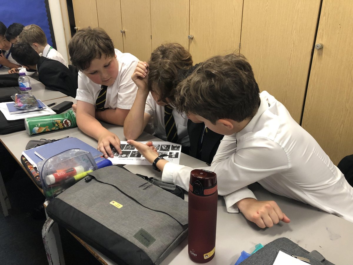 JHGSHistory's tweet image. 7D Historians had a blast coming up with historical band names for their end of year quiz. Some great names they came up with included: Josh and the Grand Remonstrance, Unger and the Third Estate, and William and his Conquerors! #BeMoreExcited #BeMoreKnowledgeable @JHGSHW