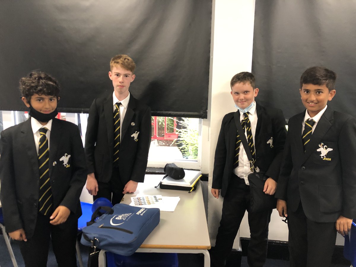 JHGSHistory's tweet image. Well done to William and his Conquerors who won the 7D EOY quiz by a small margin! As a prize they are sporting the new departmental stickers #BeMoreAmbitious #BeMoreKnowledgeable @JHGSHW