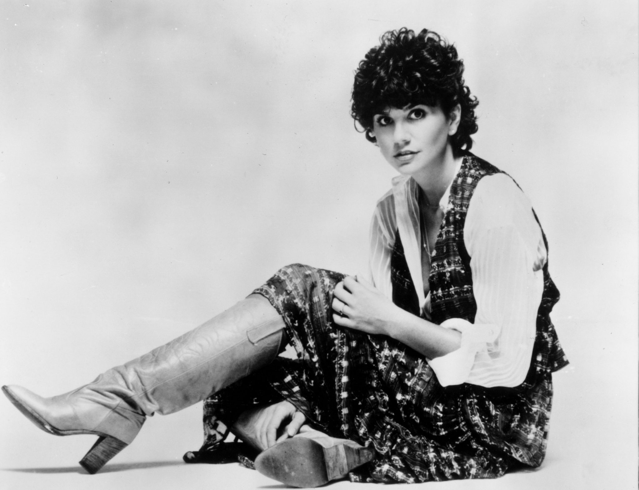 Happy 75th Birthday To Singer Linda Ronstadt! 