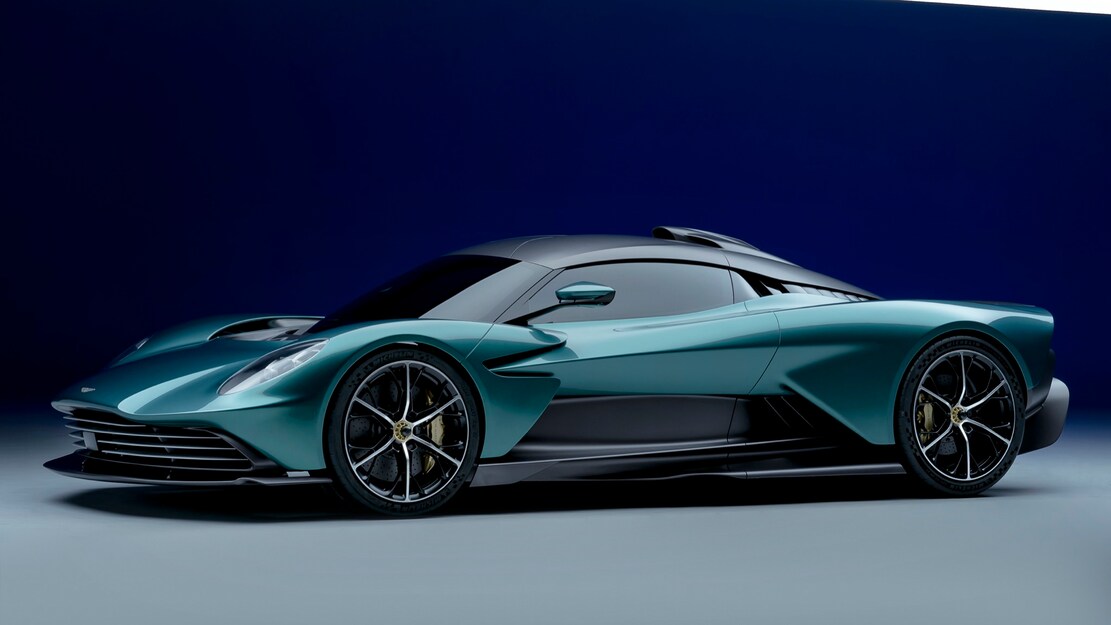 AutoTec58933196's tweet photo. 2024 Aston Martin Valhalla First Look: The Son of Valkyrie Has Arrived
https://t.co/Gok8KLhJL0
#astonmartin #car #cars #auto #automotive #news #automotivenews #racingcar #hypercar #luxurycar #supercar #electriccar #electricvehicle #EV https://t.co/1gBSeQ817Q