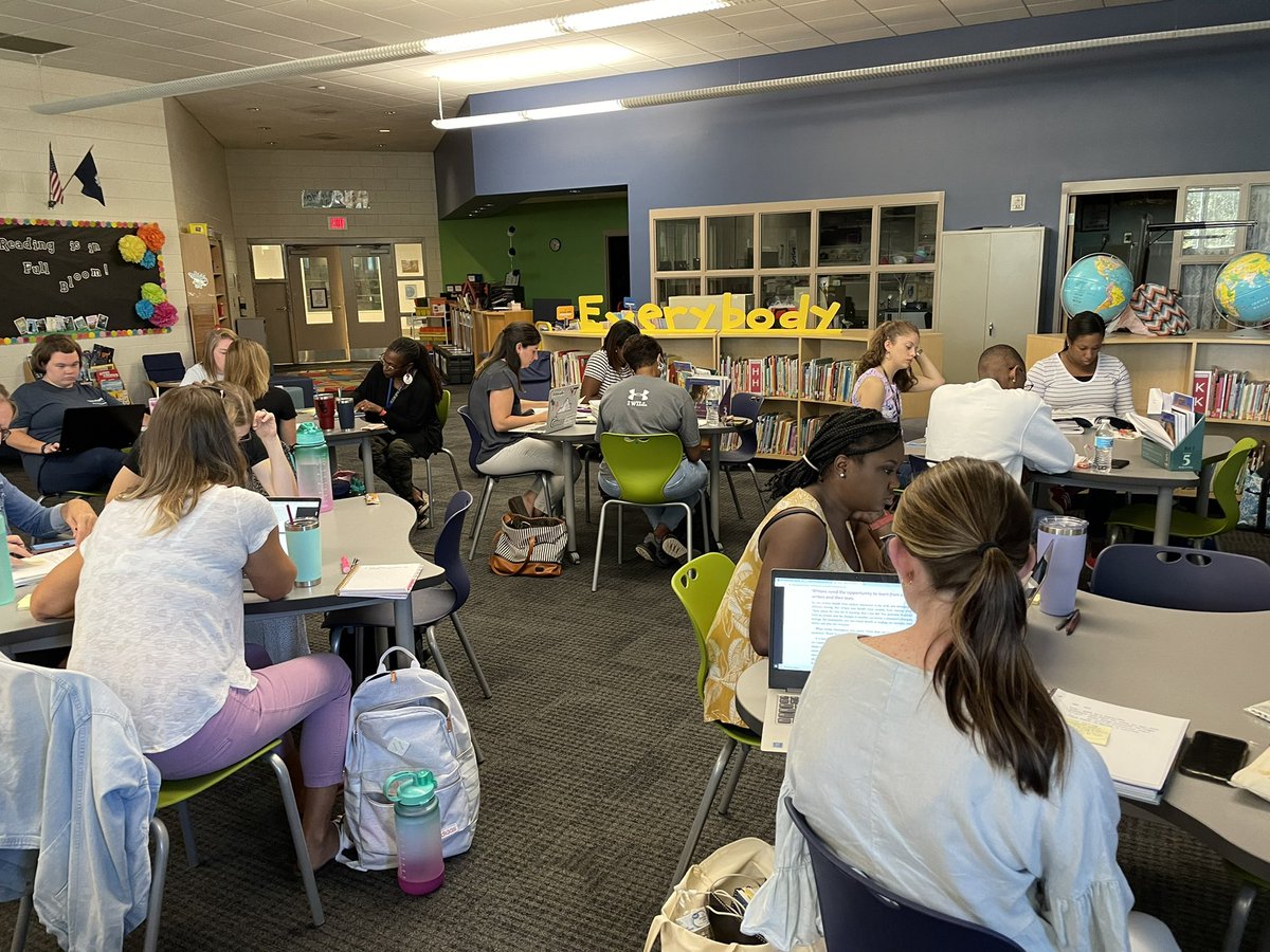 TeachSC123's tweet photo. Teachers in @FortMillSD spent a few days of their summer learning more about writing workshop . Such a fun few days connecting over curriculum. @TCRWP #AlwaysLearning #FMSD https://t.co/maQXxcIdV6
