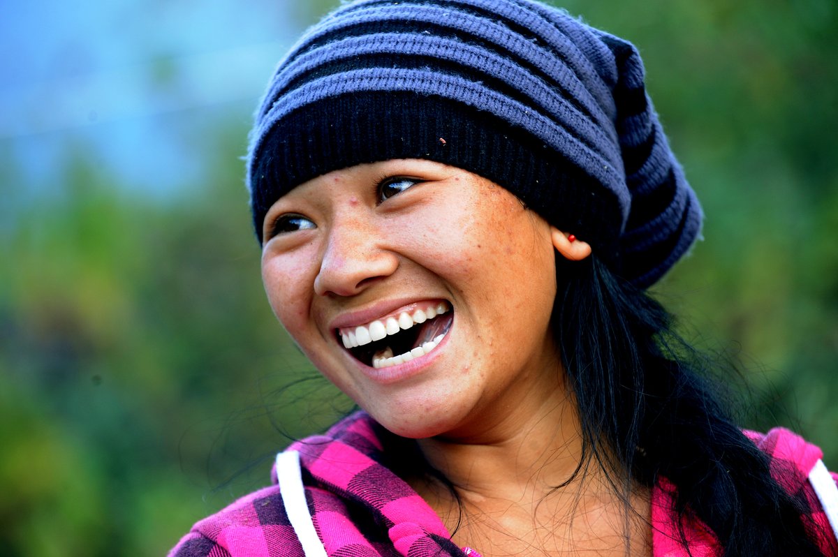 #thursdayvibes Empower a girl and she will change the world👍

We <a href="/GPChildMarriage/">UNFPA-UNICEF Global Programme End Child Marriage</a> are proud to support over 4.1 million girls 👧 in12 countries to gain skills and knowledge to advocate for their rights and become agents of #change in their communities in 2⃣0⃣2⃣0⃣.