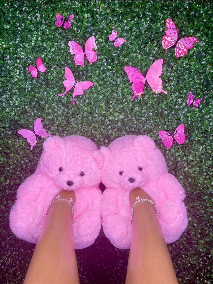 emahnwyatt's tweet photo. NEW ARRIVALS🥳🎉 posting online today @ewesthetics https://t.co/Z1H7Jt0KCX