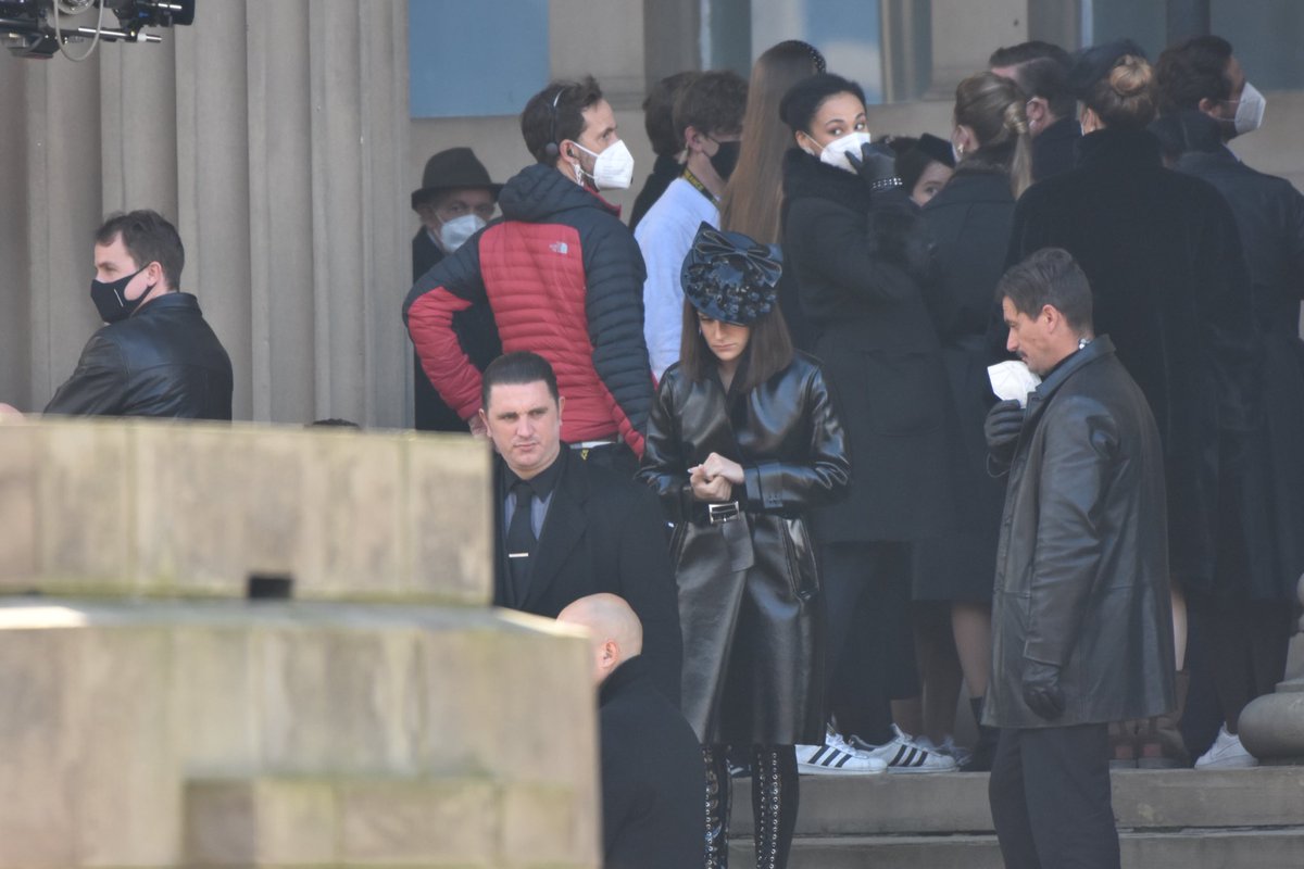 scouserock1's tweet photo. #zoeKravitz #batman #catwoman #2020#DCUniverse #STGorgeshall #Warnerbros #batmanmovie #newbatman #liverpoolmovie #actionmovie #england #britain https://t.co/7KuMUGU8oM