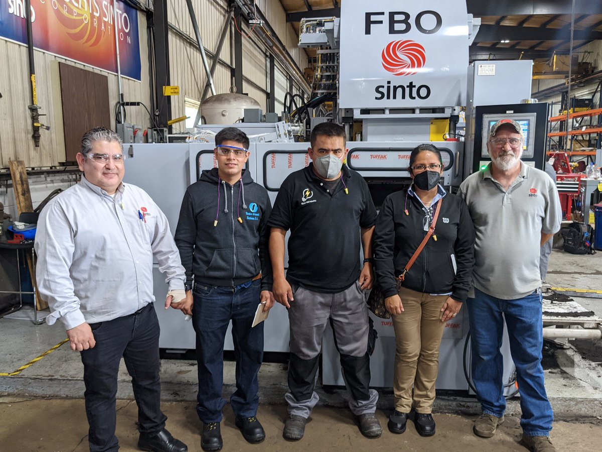 SintoAmerica's tweet photo. Sinto welcomed TECNICA ARTESANAL, located in Mexico, to Michigan this week for a runoff on their new FBO-II #Flaskless Molding Machine. During the runoff, Jim Wenson presented Sinto #Analytics running live on the FBO-II. #foundry #manufacturing #industry4 #automaticmolding https://t.co/xeeoqvt1Yx