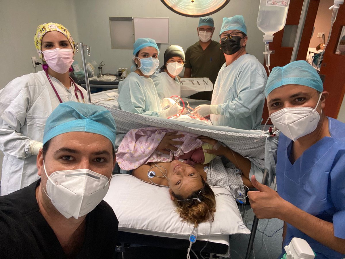 Dagober03350443's tweet photo. Iniciando primer Cesarea....
Equipazo Medico... https://t.co/5Vy6sBcFaq