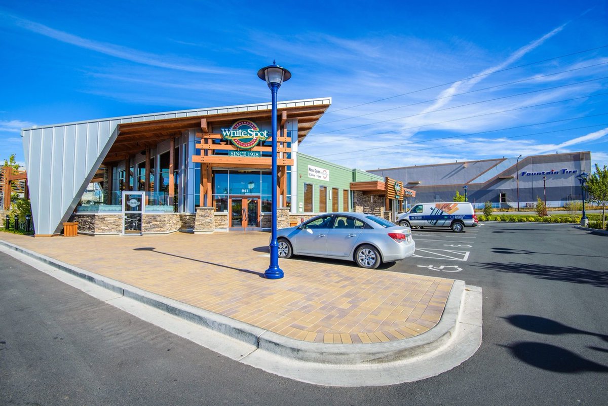 Tuckered out after a day spent outdoors with your family? You can leave the cooking to us—we've positioned our home collections to be minutes away from great restaurants, including our local <a href="/White_Spot/">White Spot</a>. 

Browse our amenities: bit.ly/3zTDn6E 

#westhills #langfordbc