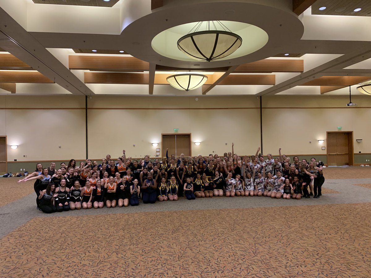 PanthersJHDT's tweet photo. LAST DAY OF CAMP 🐾 GET IT GIRLS 💛🤍💙 https://t.co/Nv0w0Z4Vcx