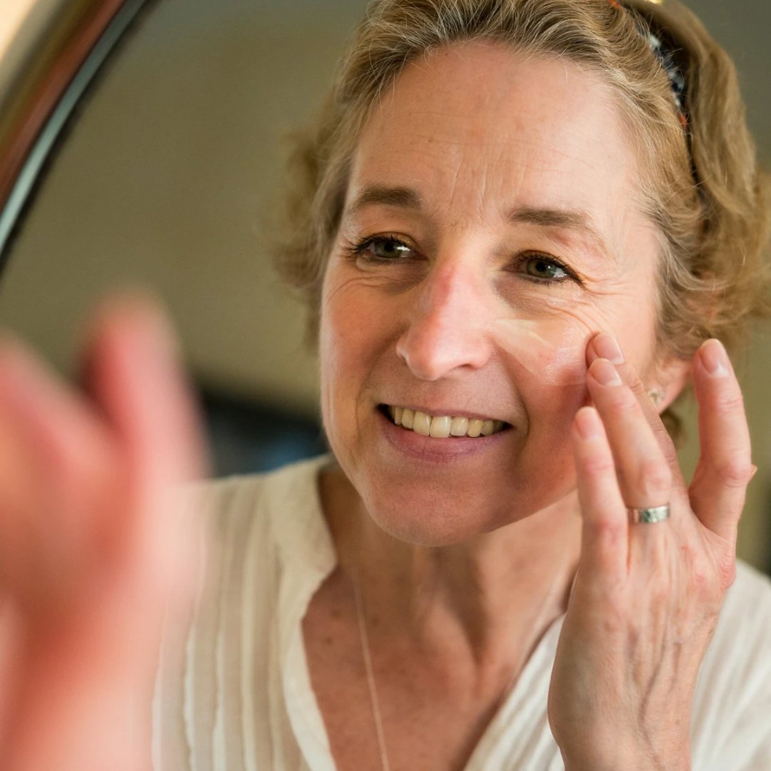 Keep your skin plump and looking young! 😍

Our Rejuvenating Face Cream has many fantastic benefits including...

✨Hyaluronic acid - keeping skin firm

✨Powerful humectant that keeps the skin plump and hydrated and YOUNG-LOOKING!

✨&amp; much more! 

puremess.co.uk/collections/fa…