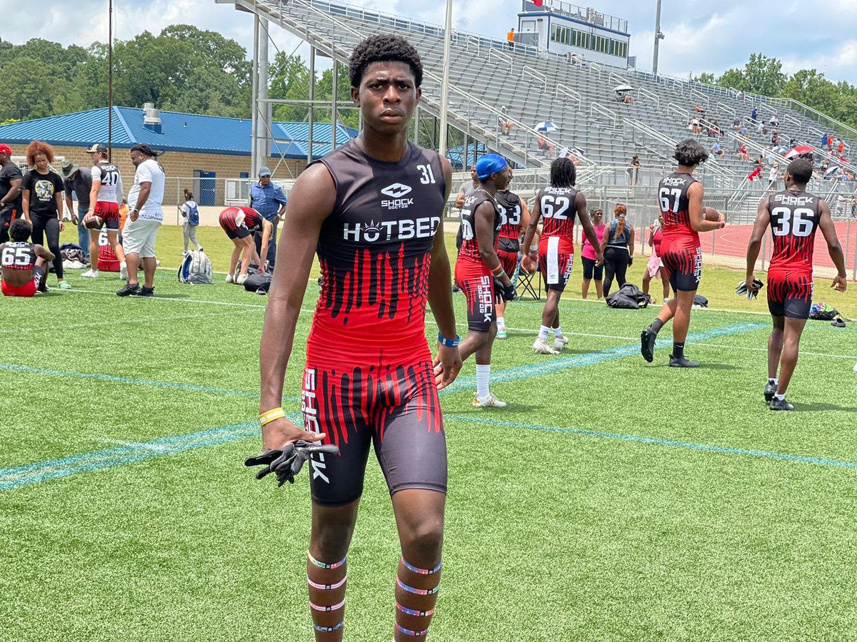 FootballHotbed's tweet photo. Congratulations to Armani Janvier, 2022 ATH who took home overall MVP honors at our 2021 HS Exposure Showcase. He put on an absolute show! @JanvierArmani https://t.co/Ewqe6olDmm