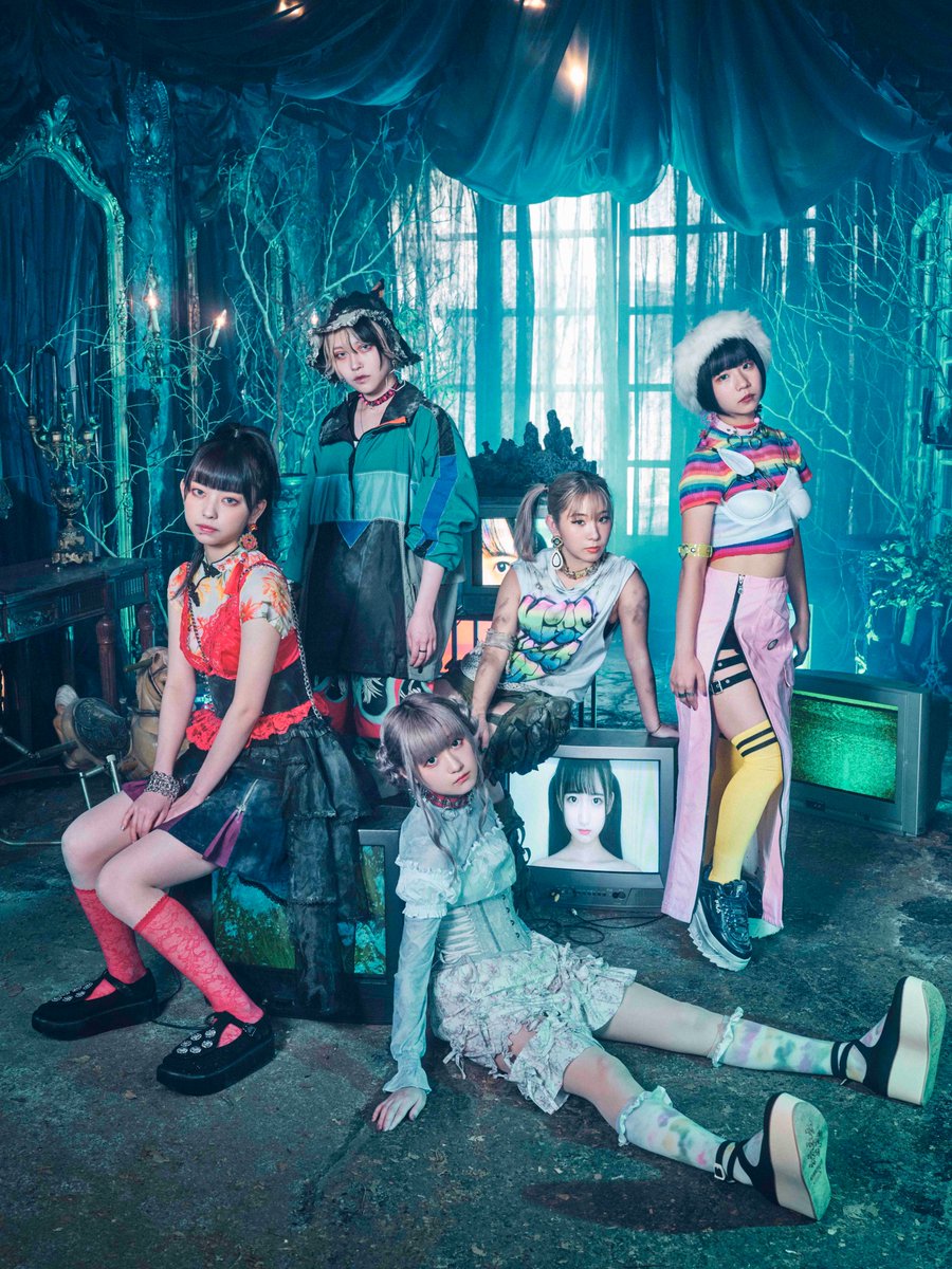 E6VxAGNVUAM7C8P?format=jpg&name=large