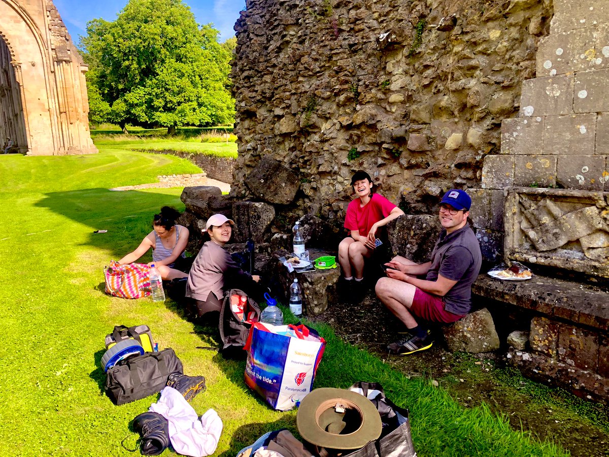 Rachel Lea-Gray tweet media