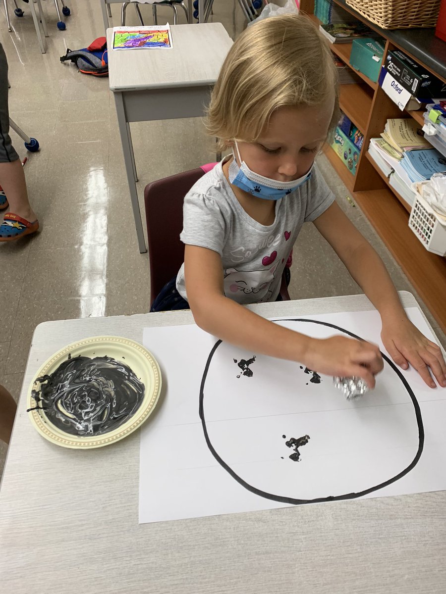 CinoMiss's tweet photo. Pixel-Wings began making some Moons and Suns for #OutOfThisWorld week! Check these out! ☀���🌕 @summerheateim https://t.co/BQeX0XJFIS