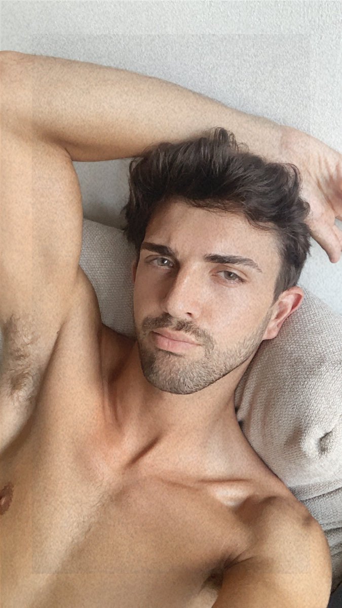 marcxchavanne's tweet photo. Este filtro me deja guapísimo 🤩 https://t.co/Ap0Lpf74qu