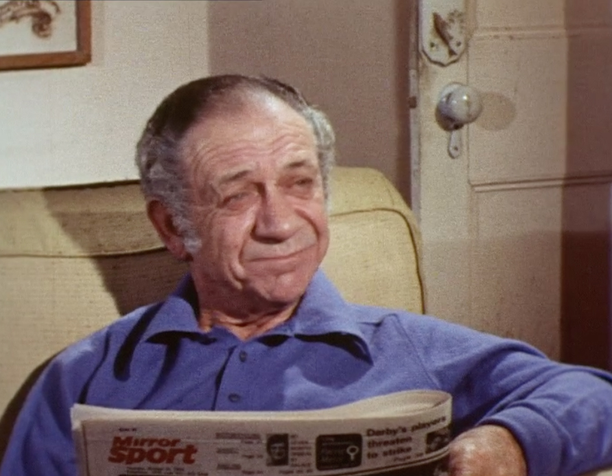 TalkingPicsTV's tweet image. Good Old Sid is back... PREMIERE Coming Soon: Sun-25-July 7pm THE WORLD OF BUDGERIGARS (1976) Stars: #SidJames #PatriciaBurke and #PhilipMarsden this is a very rare, previously ‘lost’ short film – possibly the last footage of Sid? Don&apos;t miss this rare short.