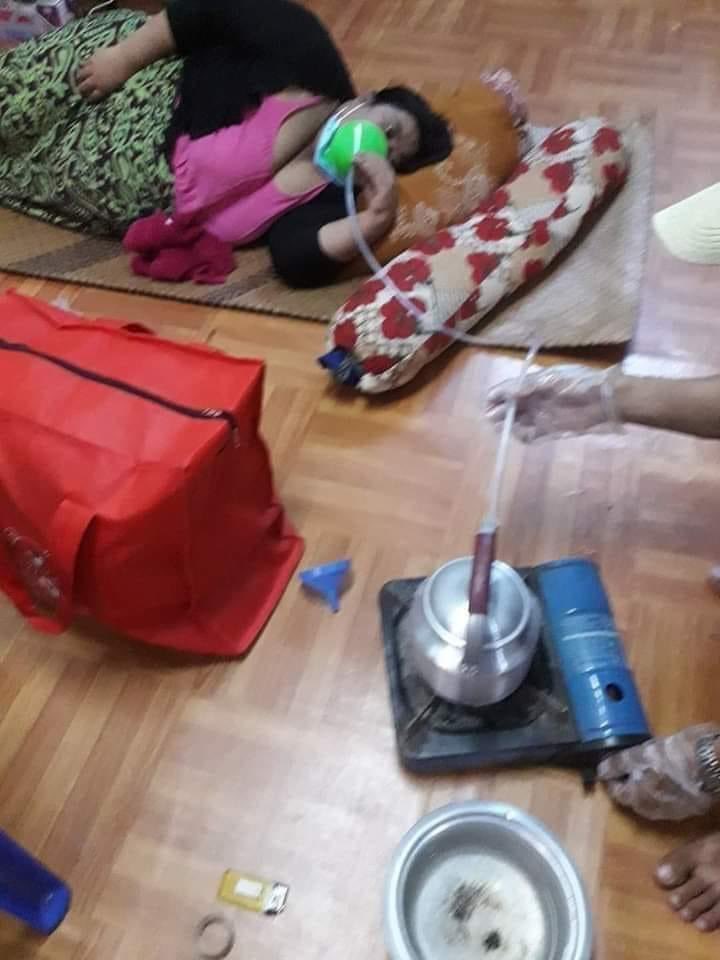 #MyanmarNeeds02 

We can't breathe!

This photo of a woman trying to inhale the steam bcoz Oxygen is so hard to available during the new outbreak of Covid-19 after the coup. I was told that junta’s soldiers tried to confiscate Oxygen tubes and shut down oxygen plants.