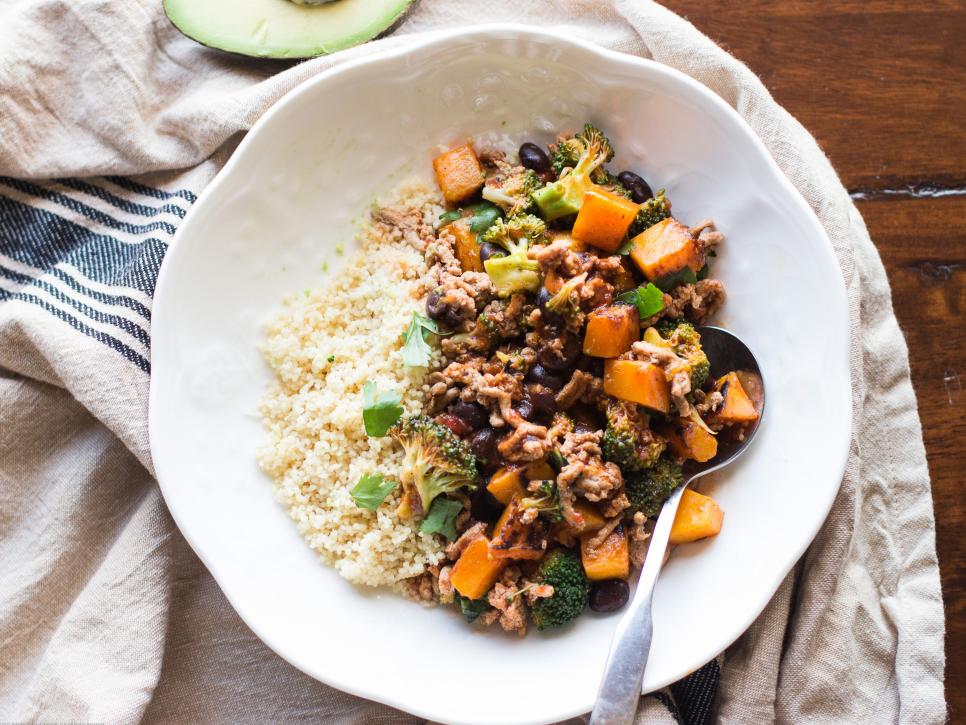 CB1WeightGainer's tweet photo. Looking for a healthy but quick meal? Check out this ground turnkey enchilada stir-fry. @foodnetwork

https://t.co/AIAKpVjfcm https://t.co/OO6aQu8DT2