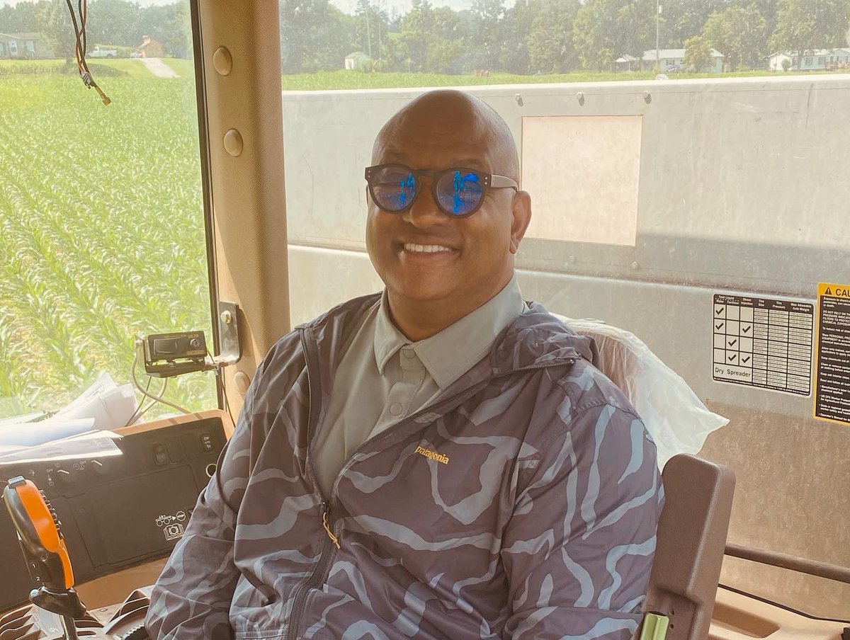 SweetwaterValleyFarm (@cheesecowswows) on Twitter photo We had a blast hosting <a href="/Hallerin/">Hallerin Hilton Hill</a> at the farm today 🚜🐄 Make sure you tune in to his show on @987news from 3-7 today titled “ Growing Up on a Farm” We had a blast hosting <a href="/Hallerin/">Hallerin Hilton Hill</a> at the farm today 🚜🐄 Make sure you tune in to his show on @987news from 3-7 today titled “ Growing Up on a Farm”