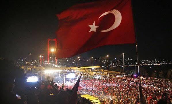 Fullyaozturk's tweet image. #15Temmuz&apos;da Fetö&apos;cü Darbecilere geçit vermeyen ve bu uğurda canını feda eden başta Ömer Halisdemir ve tüm şehitlerimizin, ruhu şad, mekânı cennet olsun. 

 #TürkiyeGeçilmez 
 #15TemmuzZaferi
#15TemmuzDemokrasiveMilliBirlikGunu