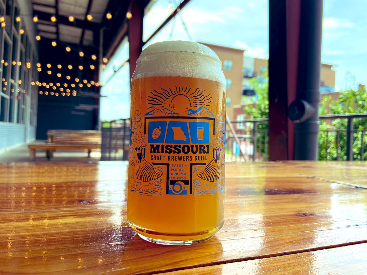 urbanchestnut's tweet photo. While supplies last, $10 gets a fill of any UCBC Grove Bierhall draft beer in this beautiful, limited edition 16oz glass. Proceeds support @mocraftbrewersguild, giving your favorite Missouri craft breweries a legislative voice! Prost!!❤️❤️ https://t.co/M0a0YtWzsj