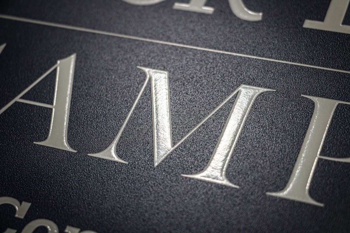 11fiftyseven's tweet image. -It’s all in the details-

This up-close shot is part of a donor display with etched lettering recognizing donors that contributed to the school’s campaign.
.
.
#donorrecognition #donordisplay #etching