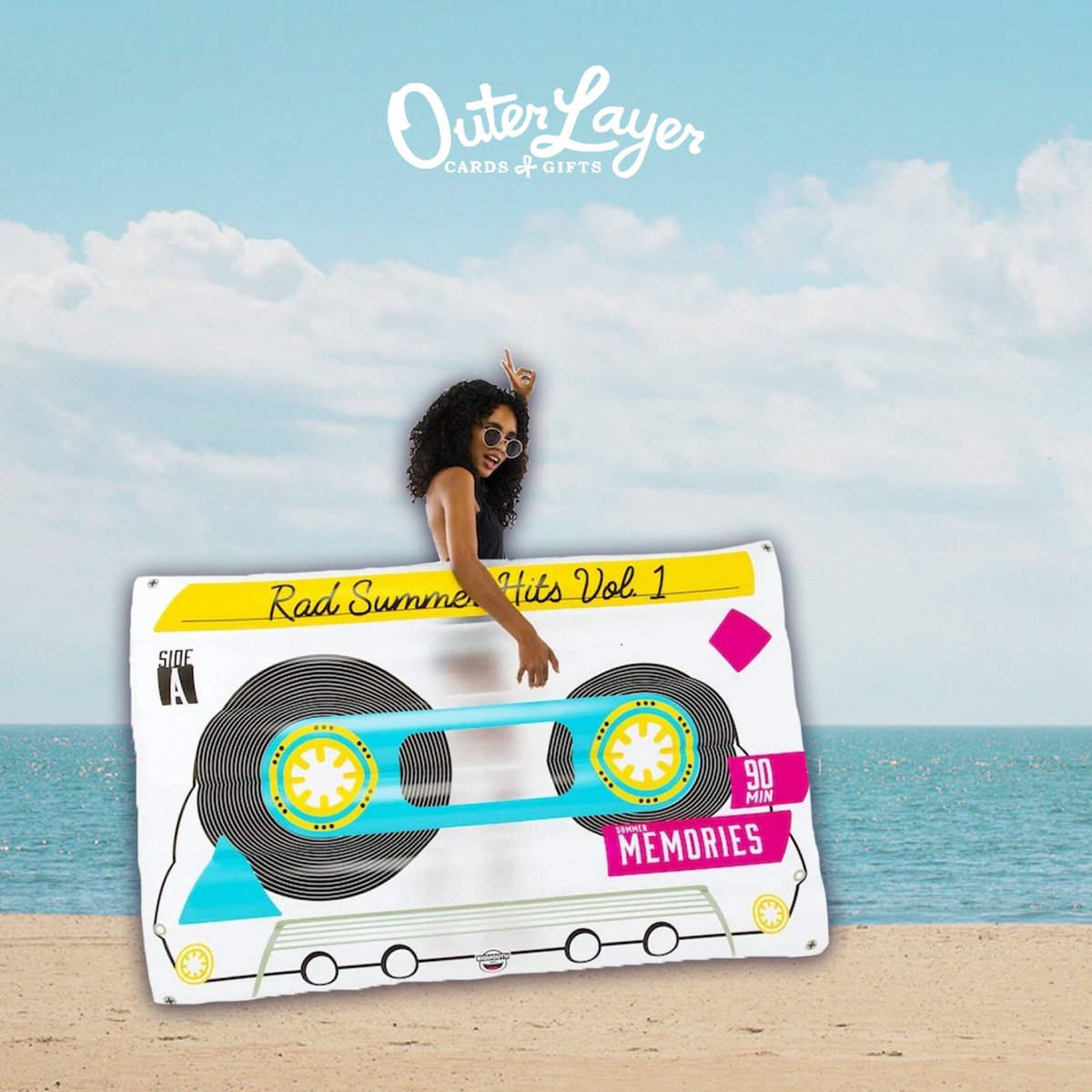 outerlayer's tweet image. Pool floaties in store and online! ☀️🌊😸 #poolfloat #summer #lazyriver #poolfloaties #bigmouthinc 

outerlayer.com/products/cat-f…