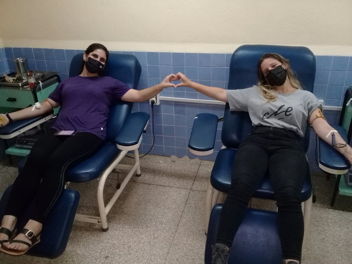 La <a href="/FEU_UCLV/">FEU UCLV</a> vinculada a las tareas de impacto, en la primera línea dando su ayuda, donando su sangre, salvando vidas. <a href="/anabelsociologa/">anabel diaz</a> <a href="/DiazCanelB/">Miguel Díaz-Canel Bermúdez</a> <a href="/DrRobertoMOjeda/">Dr. Roberto Morales Ojeda</a> <a href="/UJC_UCLV/">UJC UCLV</a> <a href="/osanamoleriop/">Osana Molerio Pérez</a>