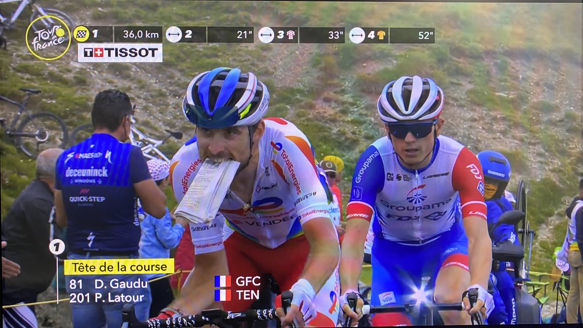 Laura_Meseguer's tweet photo. Who said print media is dead? 
#TDF2021 https://t.co/2hIsgvK8G7
