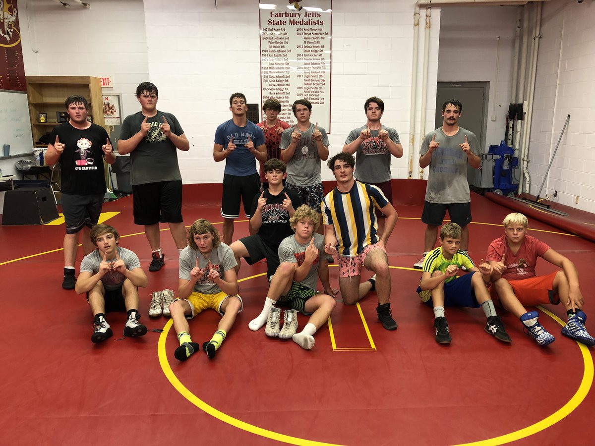 GarfieldTrained's tweet photo. Great morning spent on the mats today!! The crew worked on shot defense with our sprawl series! Finished it off with some live top, bottom, out! Another day better!! #OurCircle #JeffWrestling https://t.co/tKPl8BErkM