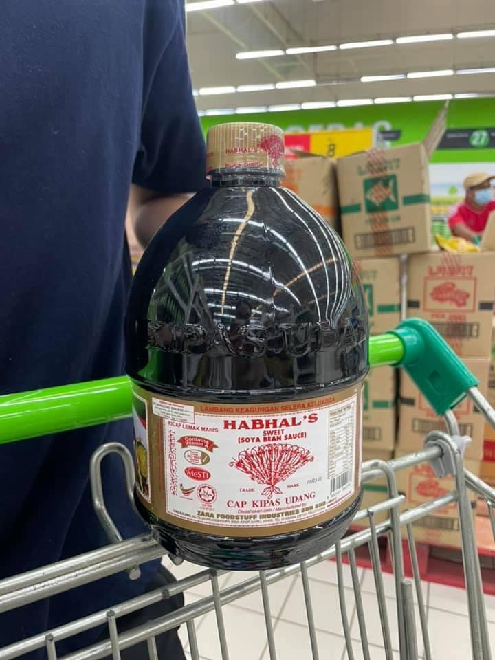 CapriSpeaks's tweet photo. Beli sebab dia tembam. Sama dgn tukang beli #kicaptembam https://t.co/xHYd9OmhXr