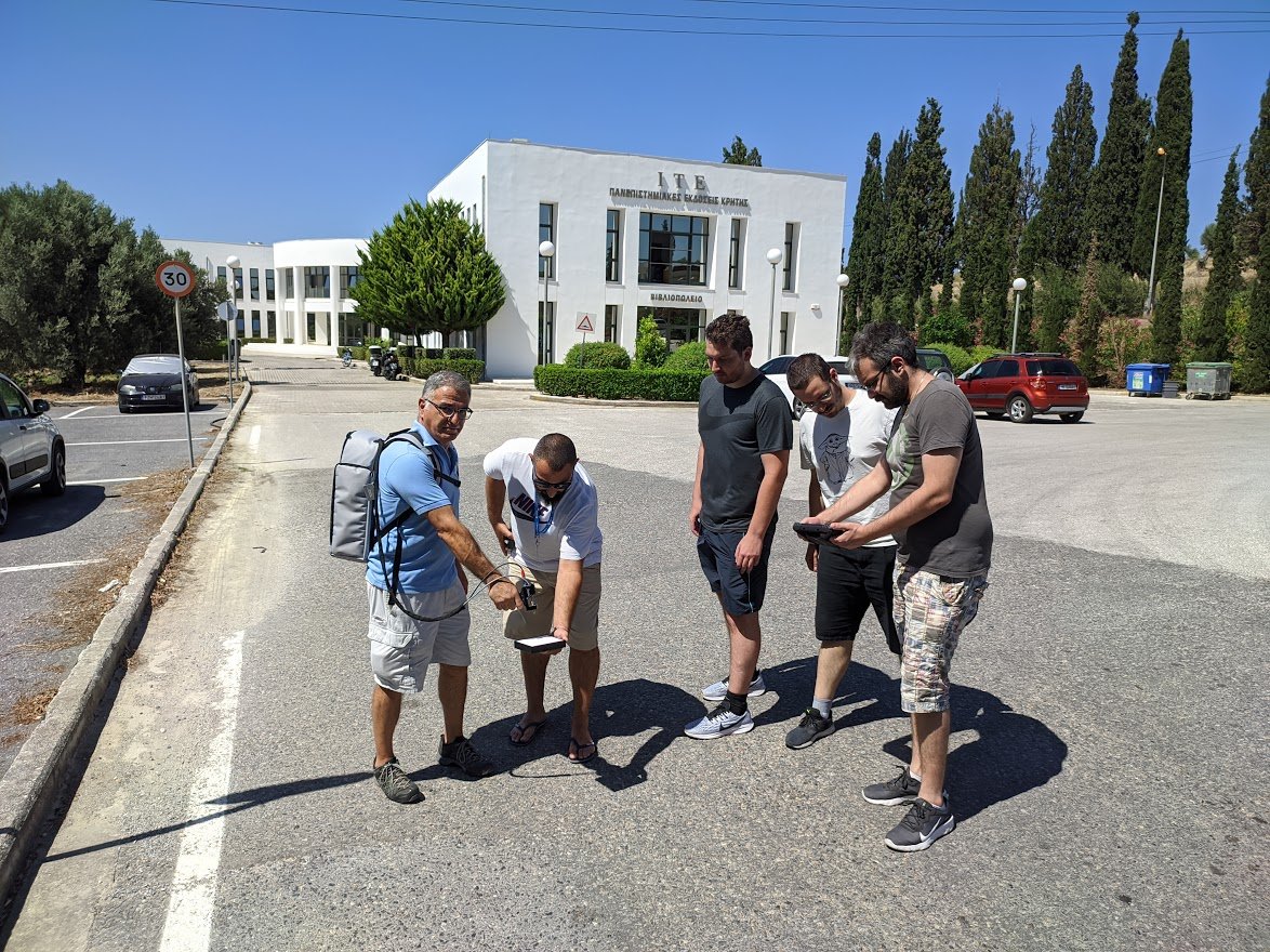 SlabGr's tweet photo. #spectroscopy #spectralevolution #hyperspectral #urbisphere just arrived and we are very happy with the new equipment! It will allow the building of urban material spectral libraries + mapping of urban systems and materials using #drones  at great detail! https://t.co/N5Bu4gXHek