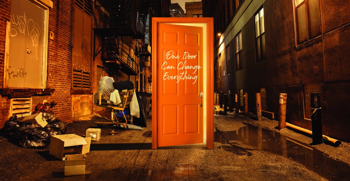 WRYM2012's tweet photo. Retweet #OrangeDoorProject in support of @HomeDepotCanadaโs and #WRYM campaign to end youth #homelessness - AND give $2 at Home Depot store 7228 in south Windsor or online https://t.co/dX70LA6xqp https://t.co/Ih1DY1disJ