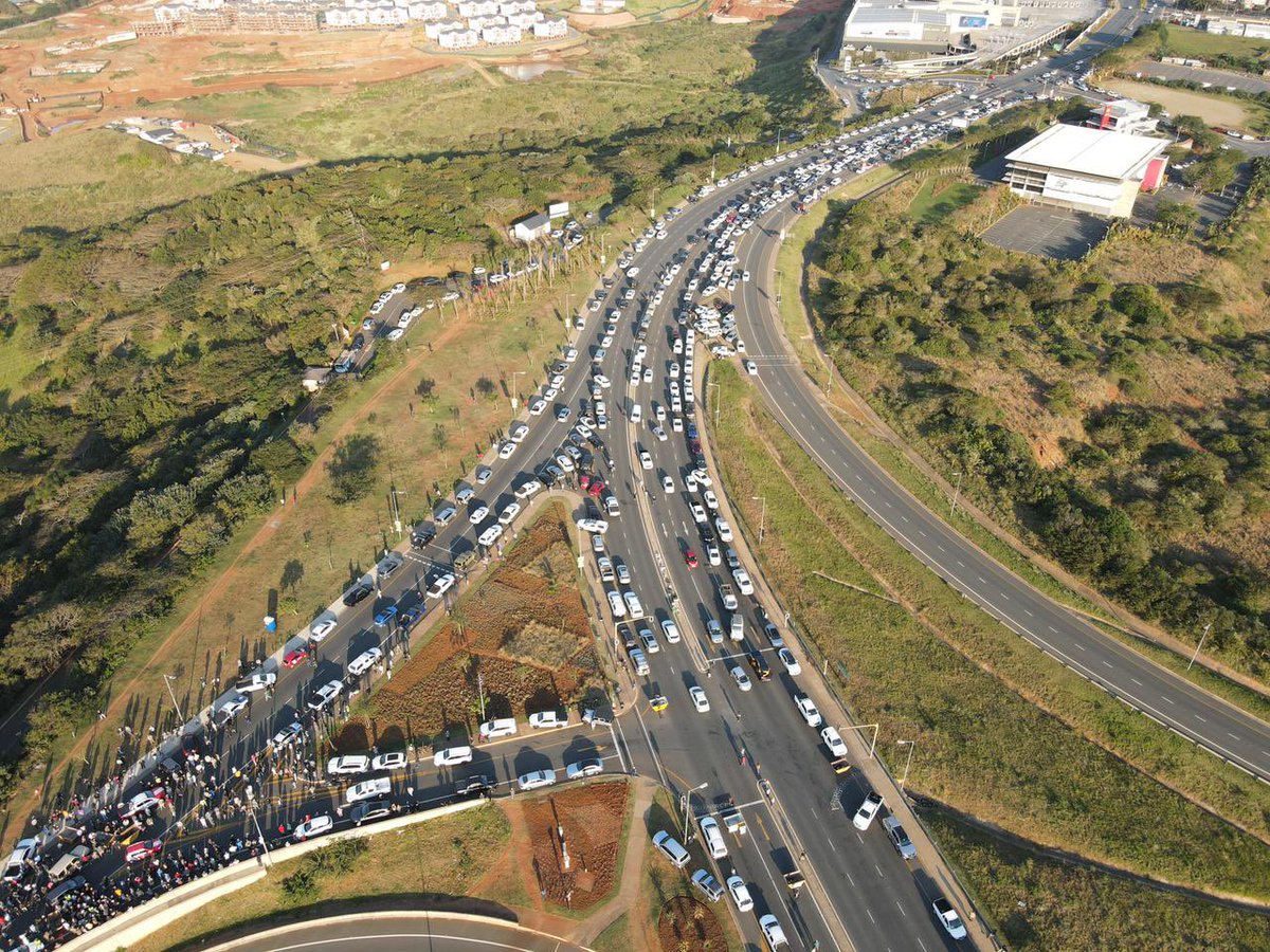 A visual picture of the response when a call went out for residents to assist in providing reinforcements to defy the premier. Amazing