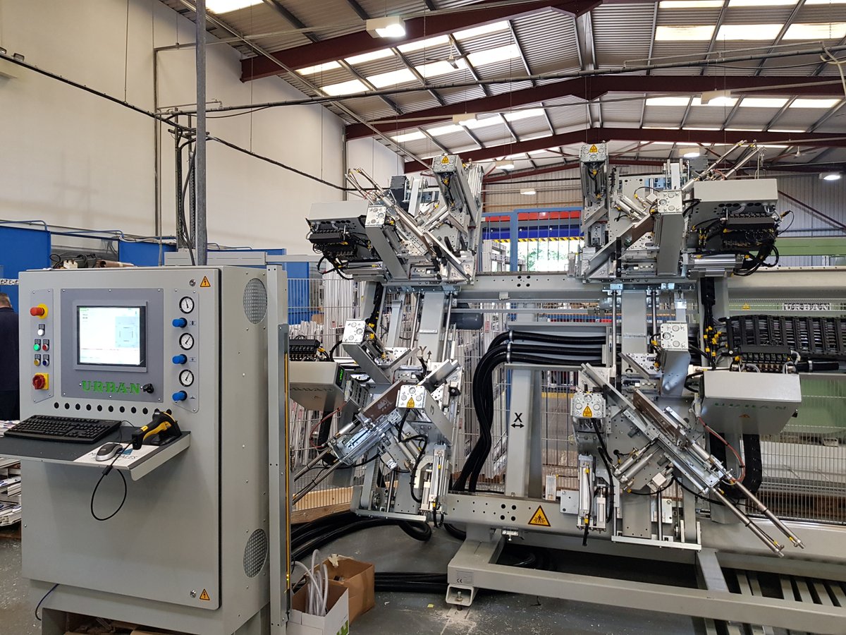 KallKwikNews's tweet photo. Check out this Urban AKS 1860 Vertical Quad Welder we supplied and installed for a window fabricator this week. 

The impressive machine can weld windows up to 2800mm x 1600mm.

For more information on all our URBAN machinery, visit https://t.co/Q4RuUChbtY https://t.co/ycHuMpOcj1