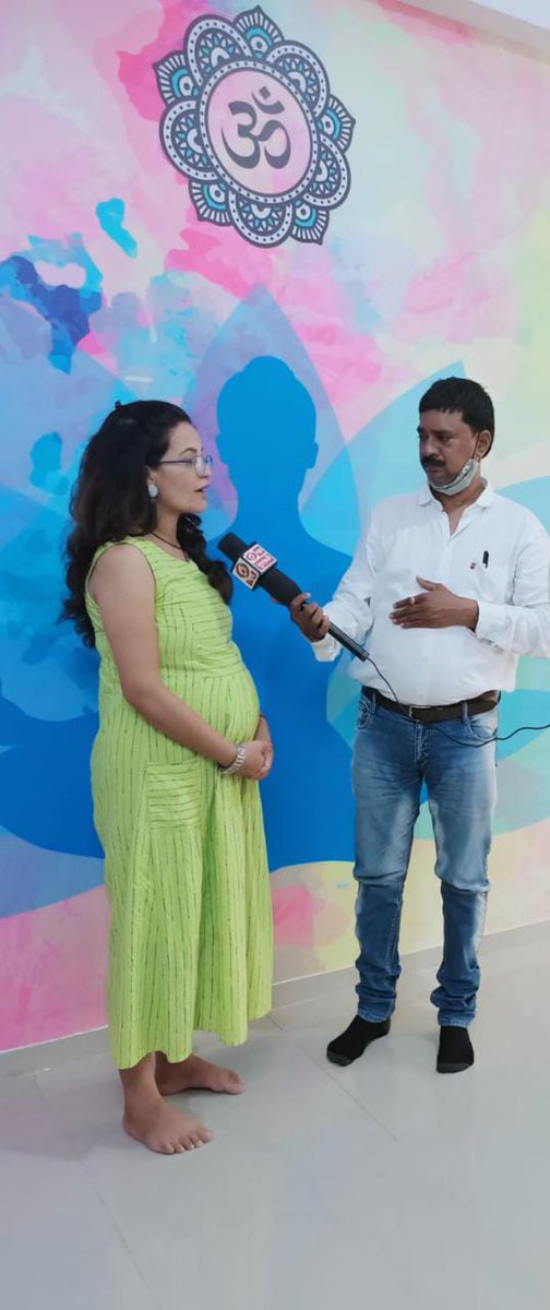 priyapvt's tweet photo. "The Future Belongs to those who believe in the beauty of their Dreams"
Thank you so Much DD News 🙏
#DDNews
#healthymumma
#yogwithpriyaghosh
#workharder
#behealthybehappy
#fitindia
#betterfuture
#betterme
#bettermind
#betterhealthbetterlife
#Nityayogastudiovadodara https://t.co/1UGFrylOVv