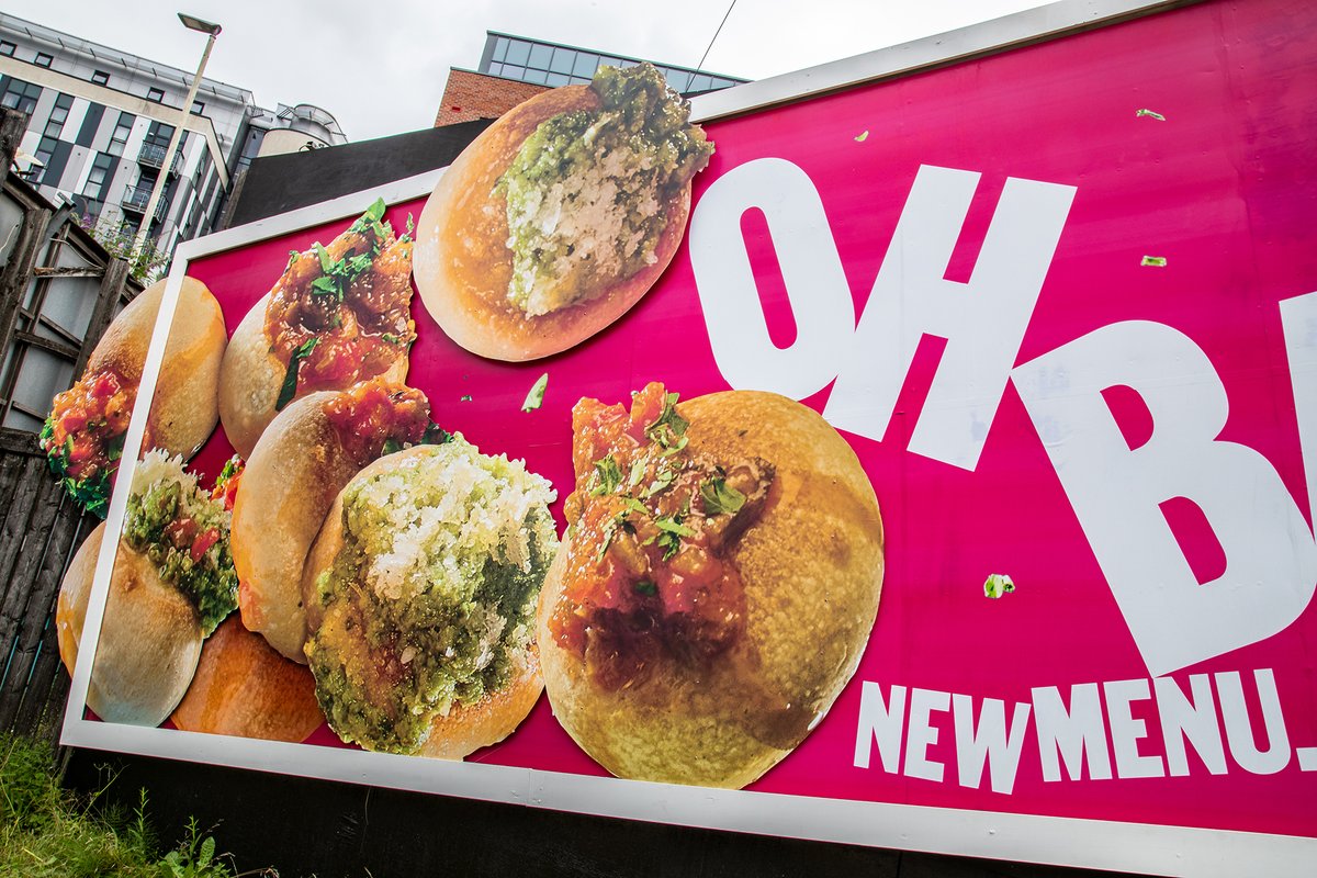 OH BALLS! #KineticActive are at it again!

<a href="/PizzaExpress/">PizzaExpress</a>'s new menu is too much for these 96 sheets. 

Lovely work <a href="/the7stars/">the7stars</a> <a href="/truantlondon/">Truant London</a> 👏

#OOH #HomeOfCreativity