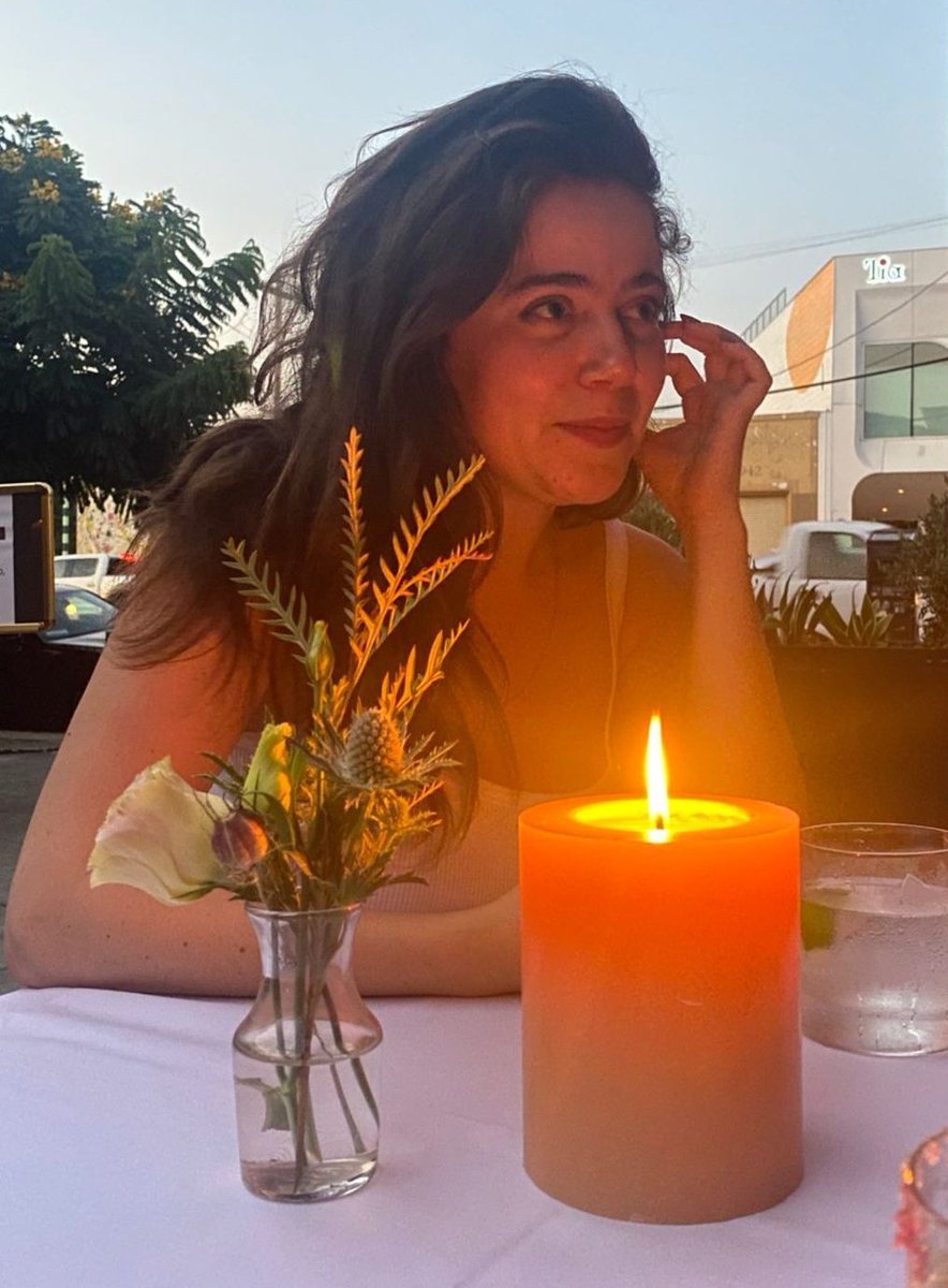 sorry ive been inactive but i had a date with my gf ❤ she's so beautiful