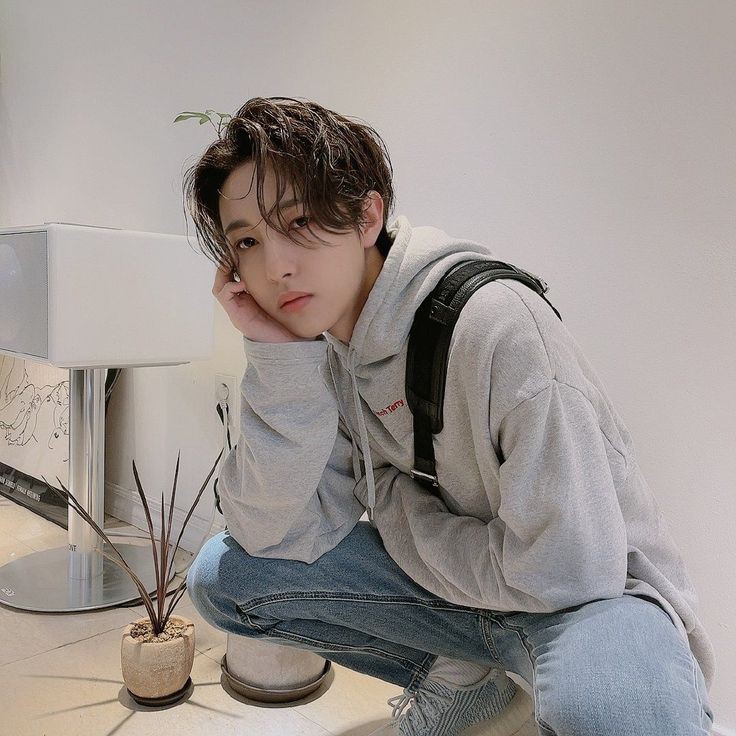 Ssup! this is Gemintang speaking. Anw, i'm still newbie here, mind to teach me abt Roleplayer Tweet?

  ★☆ Mutual? Just like/rt
  ★☆ Fambest? Knock my DM

#roleplayer #roleplayerindonesia
#roleplayeraccount #rptwt