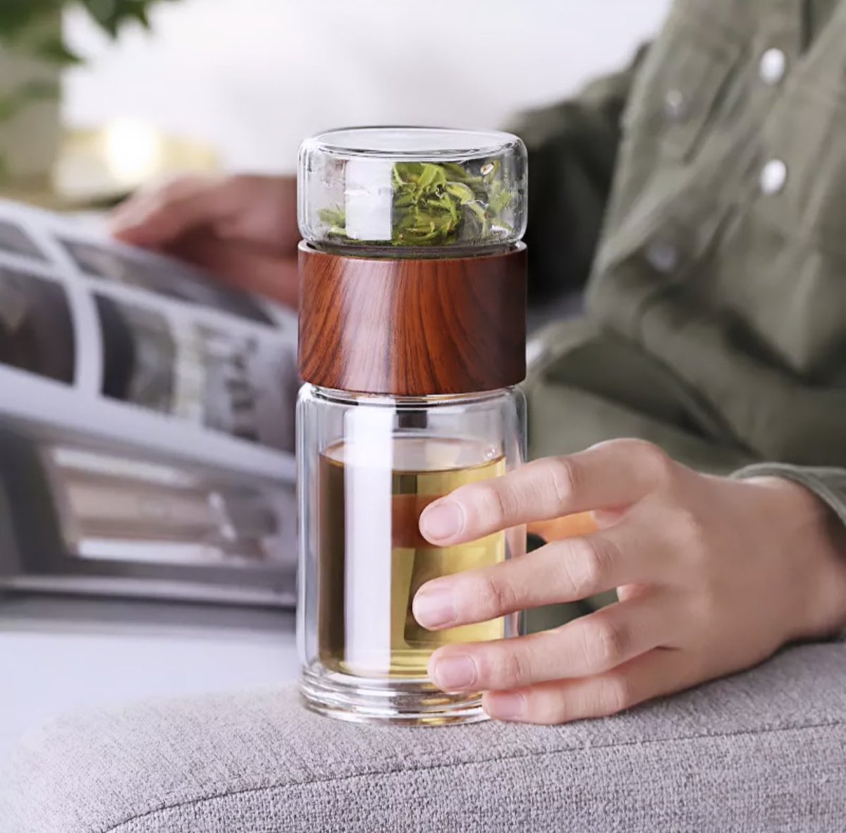 Bottleandflasks's tweet photo. Nothing sets up the day ahead better than a glass of tea 🍵 Tag someone who love drinking tea 💚 https://t.co/9mrqPxh3x2
