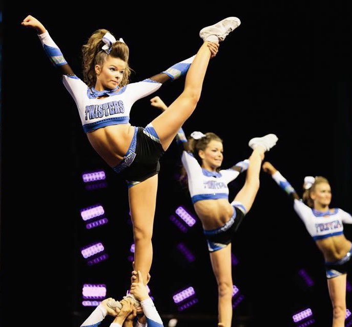 Back again for the win, let the REIGN poor in! - 2015 #tbt #bowdown ☔️