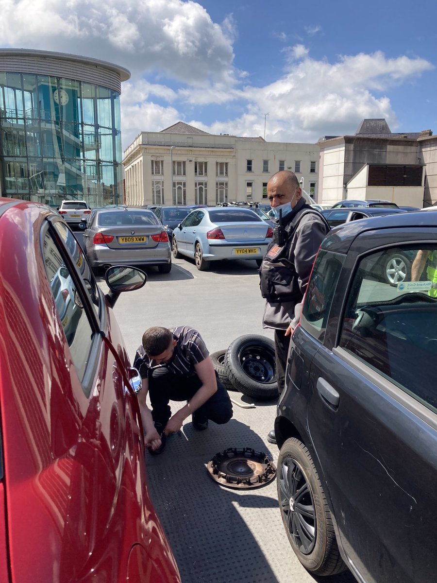 deborahfarran's tweet photo. Faith in humanity topped up thanks to these good people - Vinnie and Farooq! ⭐️ ⭐️ They couldn’t have been more helpful! ICC car valet always do a great job of my car too! @Mall_Blackburn @blackburndarwen  @BlackburnMarket @BlackburnLife @Blackburn_BID ⁦ https://t.co/mTNrYDb9oW