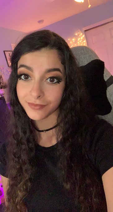 Watch ohKayBunny's leaked NSFW photo on TwXstars