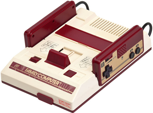 80s_y_90s's tweet image. Un día como hoy de 1983 Nintendo lanzó en Japón la legendaria "Family Computer". La consola que revolucionó la industria de los videojuegos y que cambió la infancia de toda una generación.