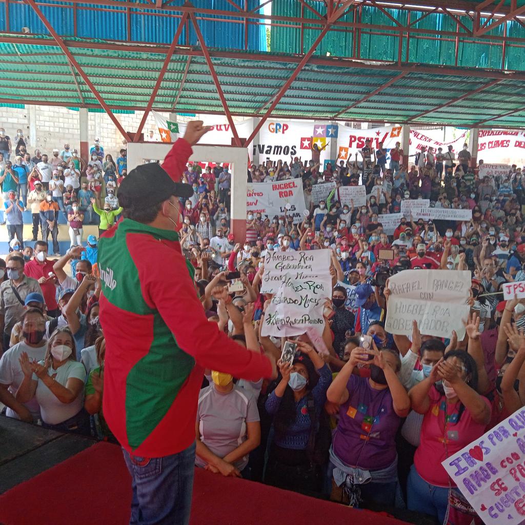 #15Jul #AvanceInformativo #TvAndes hace minutos llegó a la cancha las Mercedes del municipio Valera el candidato a las primarias del 08 de agosto por el PSUV  <a href="/hugbelpsuv/">Hugbel Roa</a>